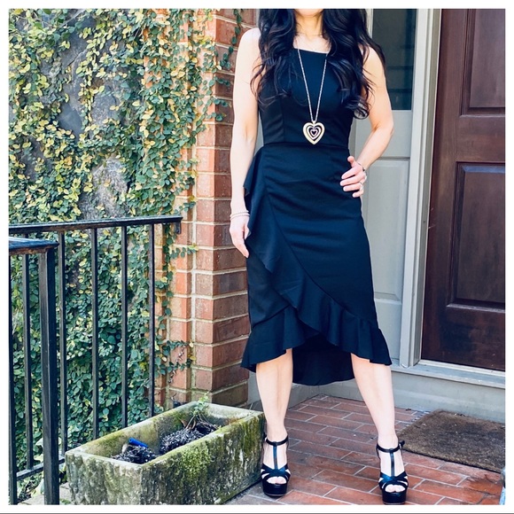 ✨LAST ONE✨STYLISH FABULOUS LITTLE BLACK MIDI DRESS - Picture 2 of 8